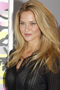 Bar-Refaeli-30.jpg