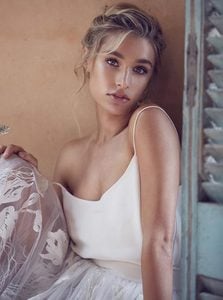 Jodi-lee-portfolio-60.thumb.jpg.cc4e6d5f21cec38968cca4771a40ea80.jpg