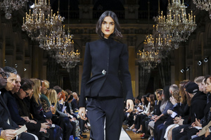 Lanvin-RTW-FW17-Paris-3227-1488368613-bigthumb.jpg