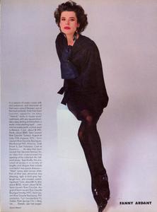 Meisel_Vogue_US_July_1985_04.thumb.jpg.a902f551dbd1eab190d94739b9497542.jpg