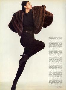 Meisel_Vogue_US_July_1985_05.thumb.jpg.46c3847b11da12d0cb0e47c701924d93.jpg