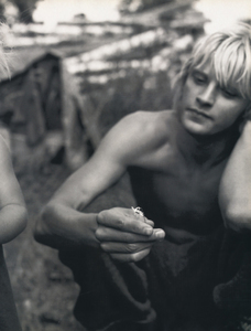 Mikael_Jansson_Arena_Homme_Plus_Fall_Winter_2001-2002_20.thumb.jpg.5080a2d156b0136005260d51c42b862f.jpg