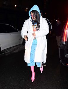 Rihanna--Out-and-about-in-New-York--01-662x859.jpg