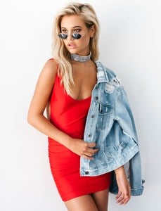 TIGER-MIST-BAYWATCH-DRESS-TM2940RED_1532x2000_636191338189228414_2016-TigerMist-Meredith0637.jpg