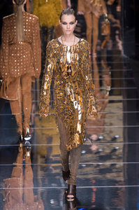 balmain-rf17-1163.thumb.jpg.05947908e27afecb808381552bbdc8ba.jpg