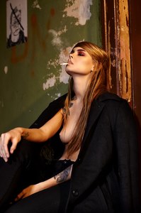 cHn3WjIcEkY.thumb.jpg.960efcd73307aeeb5f5ac67323e4fe9d.jpg