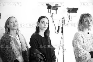 edie_michael_kors_aw17_15feb17_rexfeatures_2.thumb.jpg.7741d7340641cdeb4f89494fb9d04a96.jpg