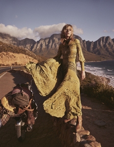 edie_vogue_paris_mar17_mikaeljansson_10.jpg