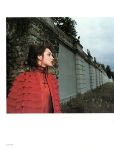 elena_rosenkova_vogsep2001_2.jpg