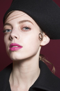 jacquemus-bks-z-rf17-4584.jpg