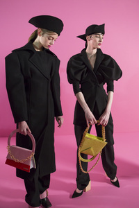 jacquemus-bks-z-rf17-4611.jpg