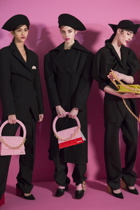 jacquemus-bks-z-rf17-4700.jpg