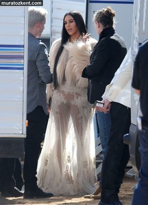 kim_kardashian_see_through_0028.jpg