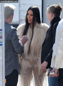 kim_kardashian_see_through_0034.jpg