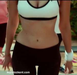leyla_lydia_tugutlu_bikini_0001.JPG