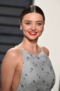 miranda-kerr-977997.thumb.jpg.8bc76bd1a29675a3019fda873fc7449a.jpg