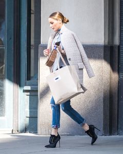 olivia-palermo-out-in-new-york-3-9-2017-3.jpg