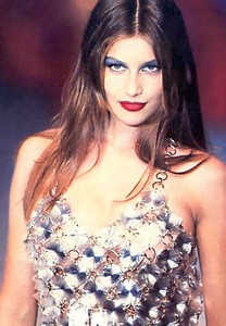 paco-rabanne-hc-fw-1997-10.thumb.jpg.932008e65d2b525298f37fc9d77bb5cd.jpg