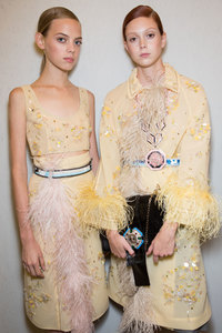prada-bks-z-rs17-2503.jpg