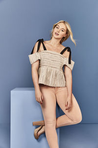 rbk030117fashiontops_003.jpg