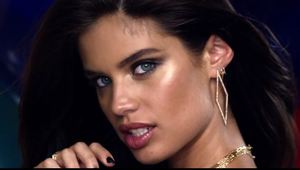 sara-sampaio.thumb.jpg.d982f0c39e77b873992d8bfda534494a.jpg