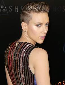 scarjo300317Image20.jpg