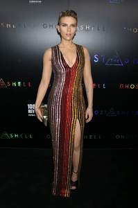 scarjo300317Image73.jpg