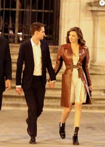 3194836-miranda-kerr-et-son-compagnon-evan-spieg-950x0-2.thumb.jpg.6b7b35c0081242ec4caf0384638454cf.jpg