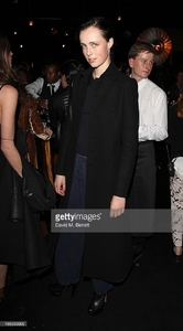 58e61cac41d07_edie_westfield_london_30oct13_getty_3.thumb.jpg.bd25c98ce7e09eb7da338bd85d3e4550.jpg