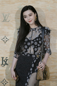 fanb110417BZNimage1.jpg