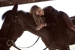 Brooke-Hogan-Fashion-Gone-Rogue-Editorial06-1.jpg