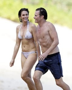 Cindy-Crawford-Rande-Gerber-St-Barts-April-2017.jpg