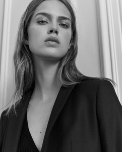 JULIA-JAMIN-FOR-MASSIMO-DUTTI-SS17-5.jpg