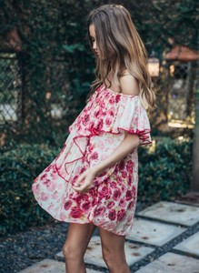 chio-floral-artist-dress-4.jpg