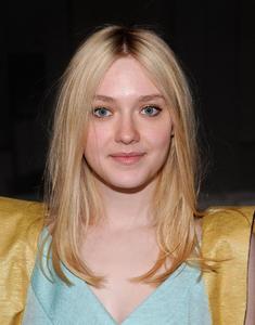 dakota-fanning-large-picture-1902058557.jpg