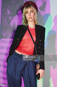 edie_dazed100_ckone_6apr17_gettyimages_4.thumb.jpg.a50470d0a324ef8f145643200ea6cbcf.jpg