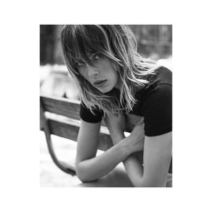 edie_industrie_9_fall16_lachlanbailey_outtake2.thumb.jpg.5a7f90acb9ea5f5010a65a7531eec135.jpg