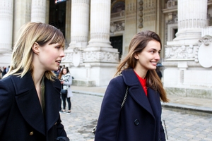 edie_mugler_aw16_poseformee_2.thumb.jpg.c66ca0dace5fd83648be370405dd02c8.jpg