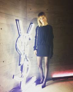 edie_ysl_mexico_25apr17_berengeredb.thumb.jpg.7d869c3c0957d1908104d8cbfe5c2967.jpg