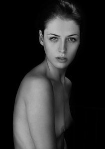 imm-model-vicky-lenton-27.thumb.jpg.e37f6f8afc9200d1e803555aee180aff.jpg