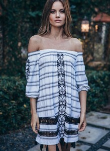 muche-et-muchette-adam-embroidered-tunic.jpg