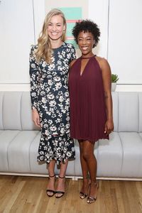 yvonne-strahovski-hulu-vip-screening-of-the-handmaid-s-tale-in-nyc-04-25-2017-3.thumb.jpg.98ceb60d38aa63151eb44d17fd370129.jpg