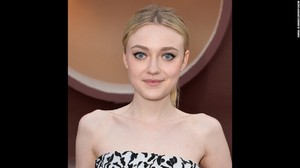 150826151010-01-dakota-fanning-now-super-169.jpg