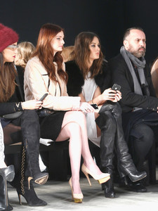 Lydia+Hearst+Front+Row+Mathieu+Mirano+Show+0eVyRctMRJpl.jpg