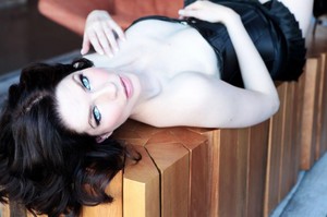 591762f0d6b44_alisendownfemmefatale(1).thumb.jpg.d23e09fd52d65510877c80cd91485a03.jpg