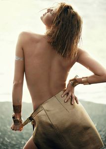 59188db9d2f10_PatrycjaLauferFleszaout2014b.thumb.jpg.fc3daca2f161f3acd7fd86db89d5920b.jpg