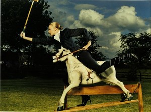 vogue italia nov.2001 m.Jodie Kidd (1).png