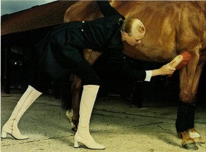 vogue italia nov.2001 m.Jodie Kidd (9).png