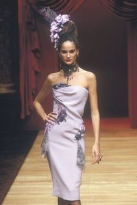 5921ff766339f_ChristianLacroixFallWinter19971998ParisHauteCouture.thumb.jpg.32974955cb79093783f021e95b9b52dd.jpg