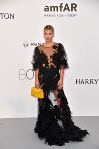 amfAR+Gala+Cannes+2017+tdWd8pT9lDIx.jpg